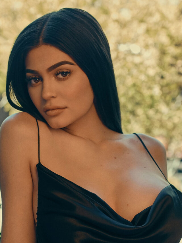 Kylie Jenner: 10 interesting facts and net worth